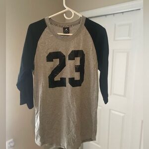 Jordan Long sleeve T. Size M